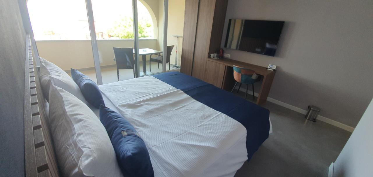 Rooms Nadia Stara Baska Exterior photo